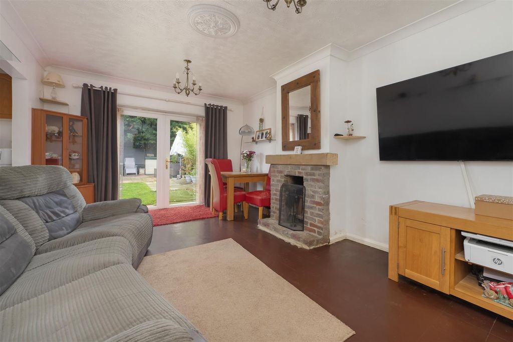 Property photo 2 of 15 Goodwin Avenue, Swalecliffe, Whitstable