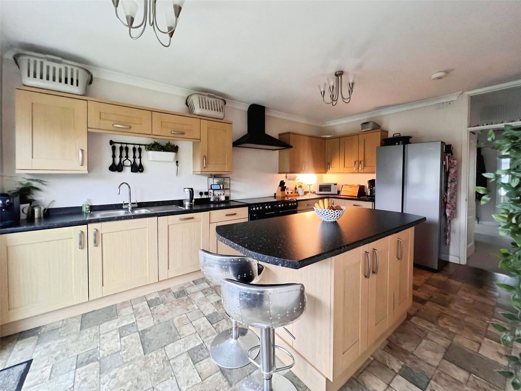 Property photo 2 of 15 Picture No. 02