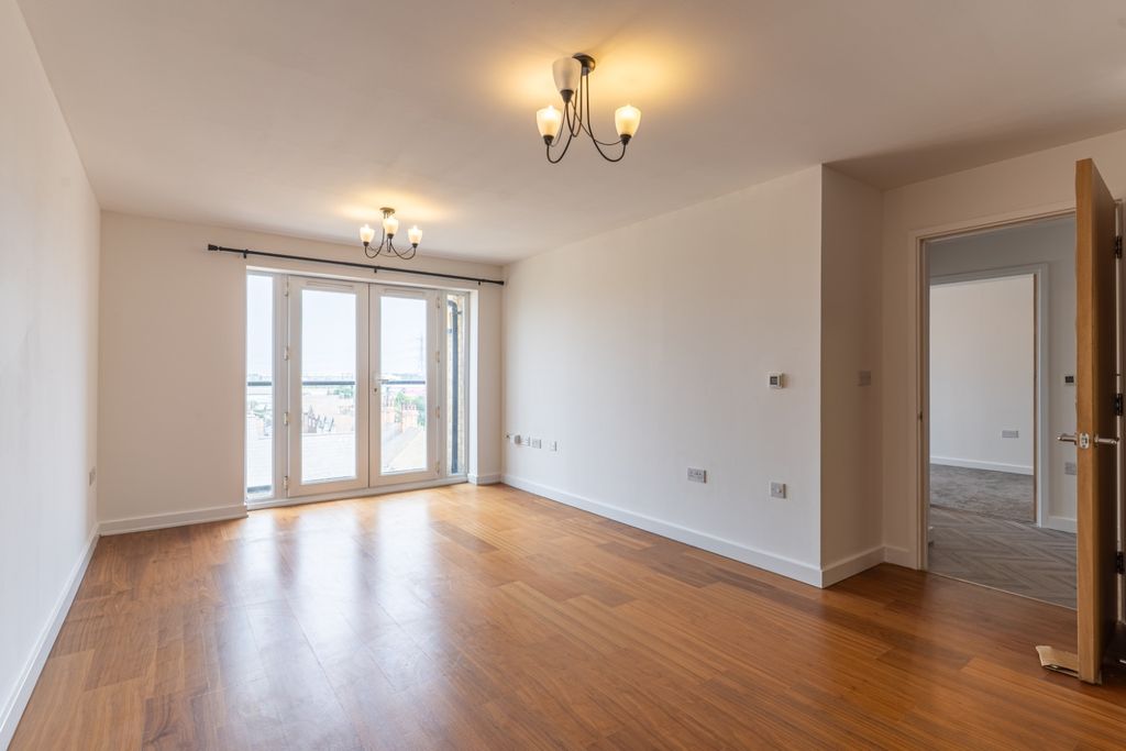 Property photo 2 of 17 5368854