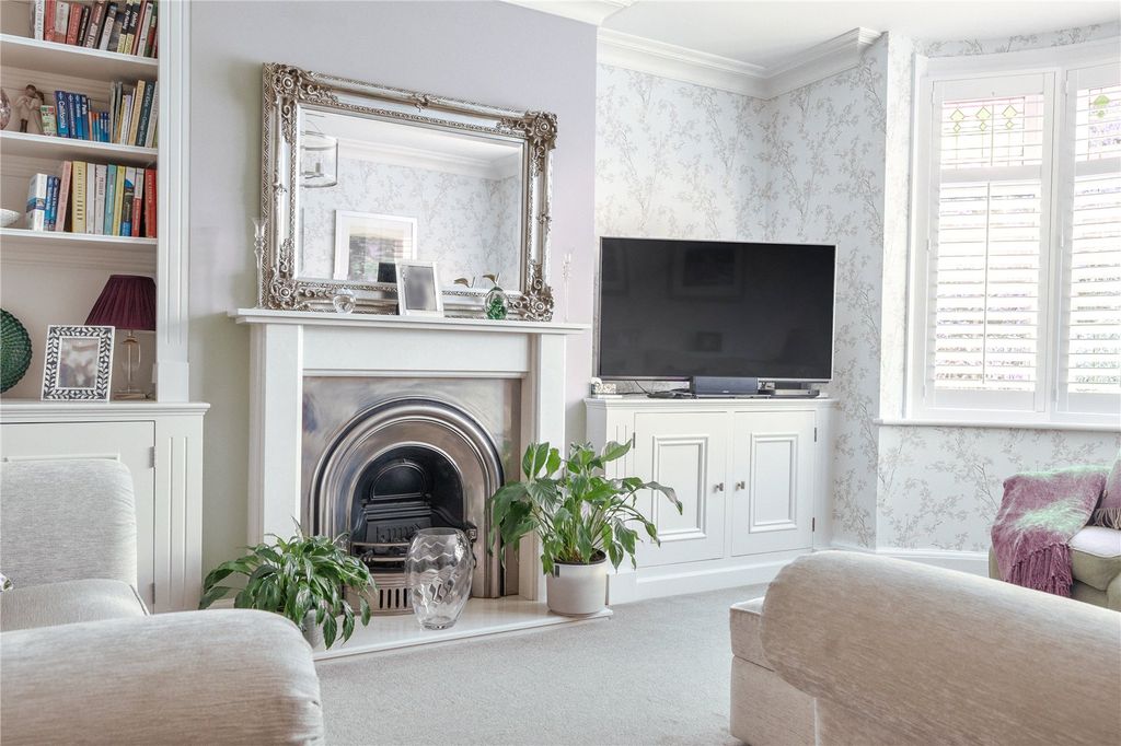 Property photo 3 of 31 Picture No. 11