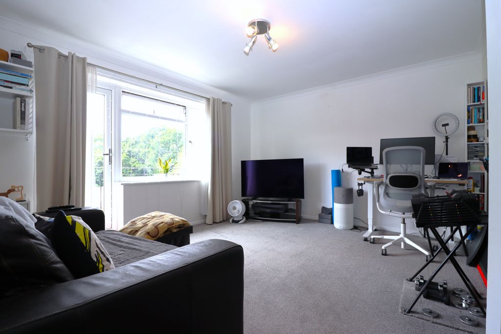 Property photo 2 of 5 Img_9492