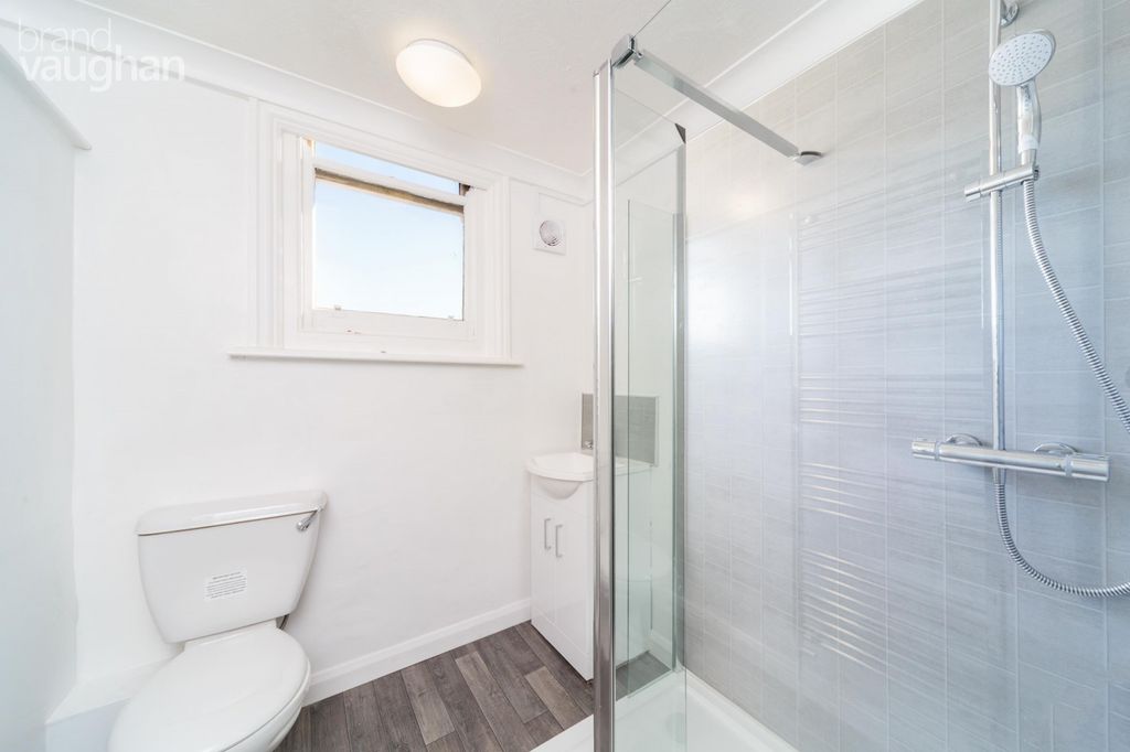 Property photo 3 of 8 Shower Room