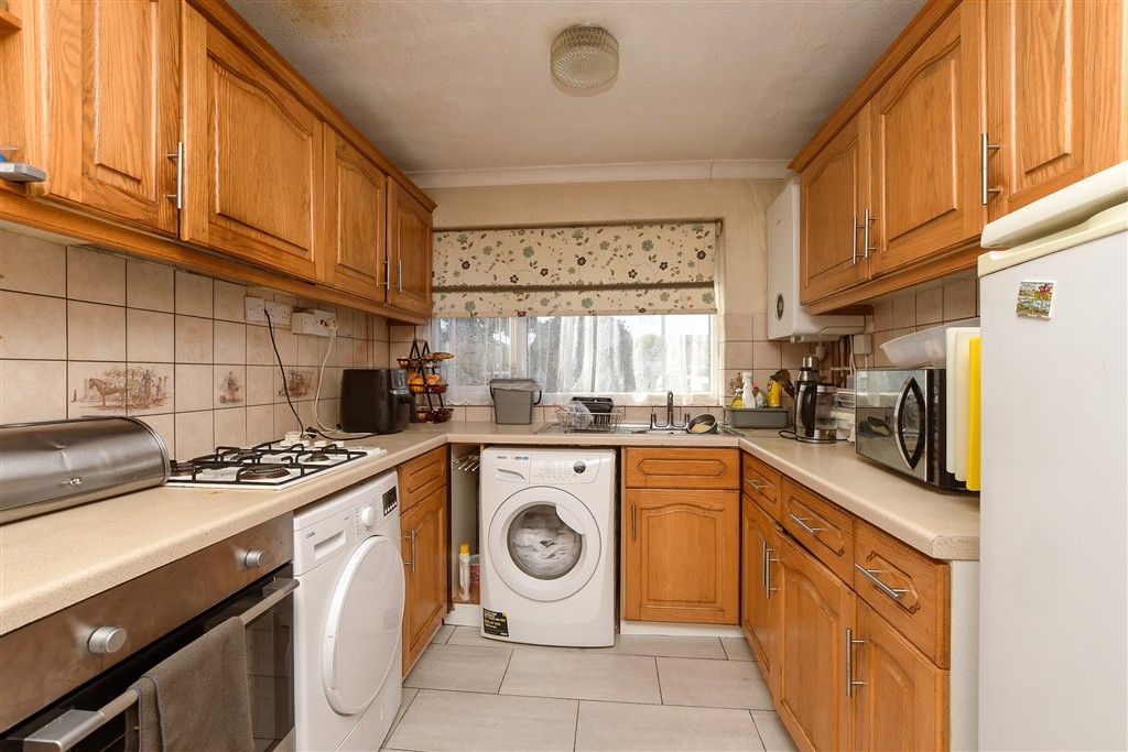 Property photo 3 of 11 Kitchen/Breakfast Room