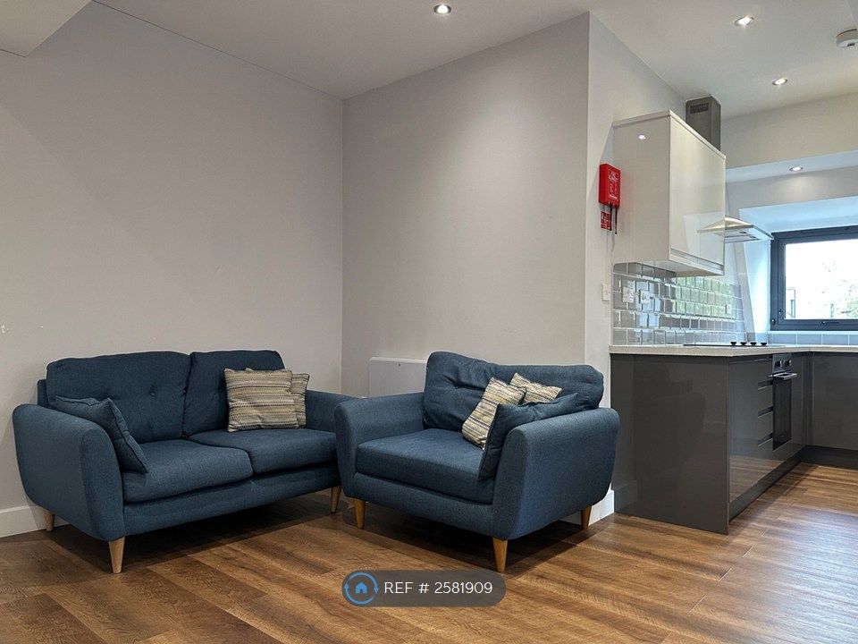 Property photo 1 of 28