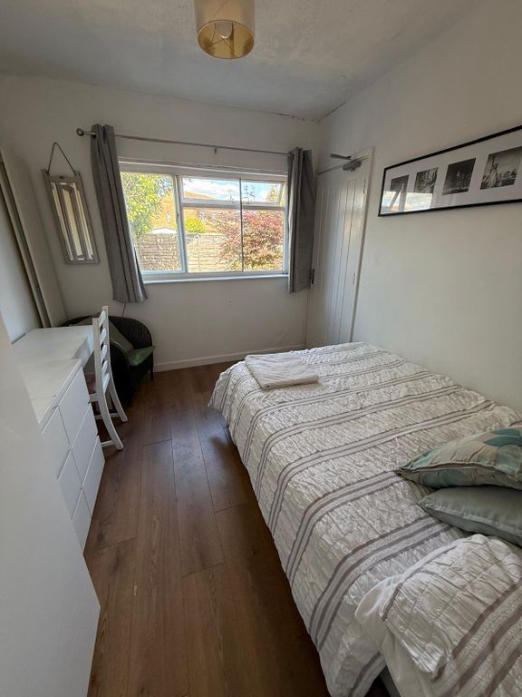 Property photo 1 of 8 Ground Floor Rear Bedroom