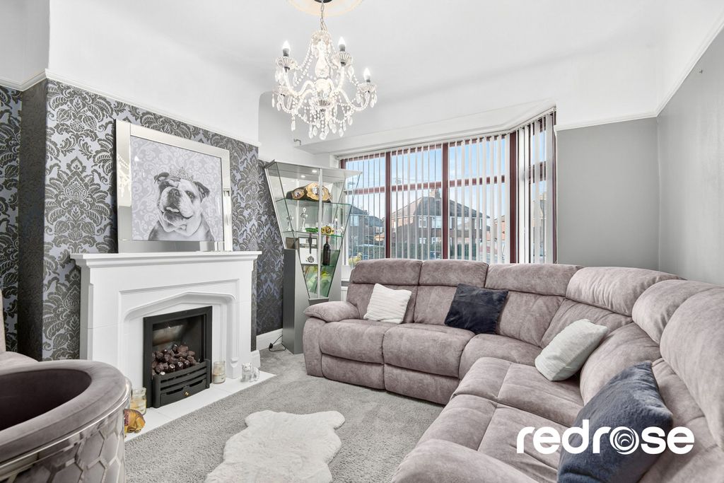 Property photo 3 of 24 Web_33 Clifton Ave - Photos-11