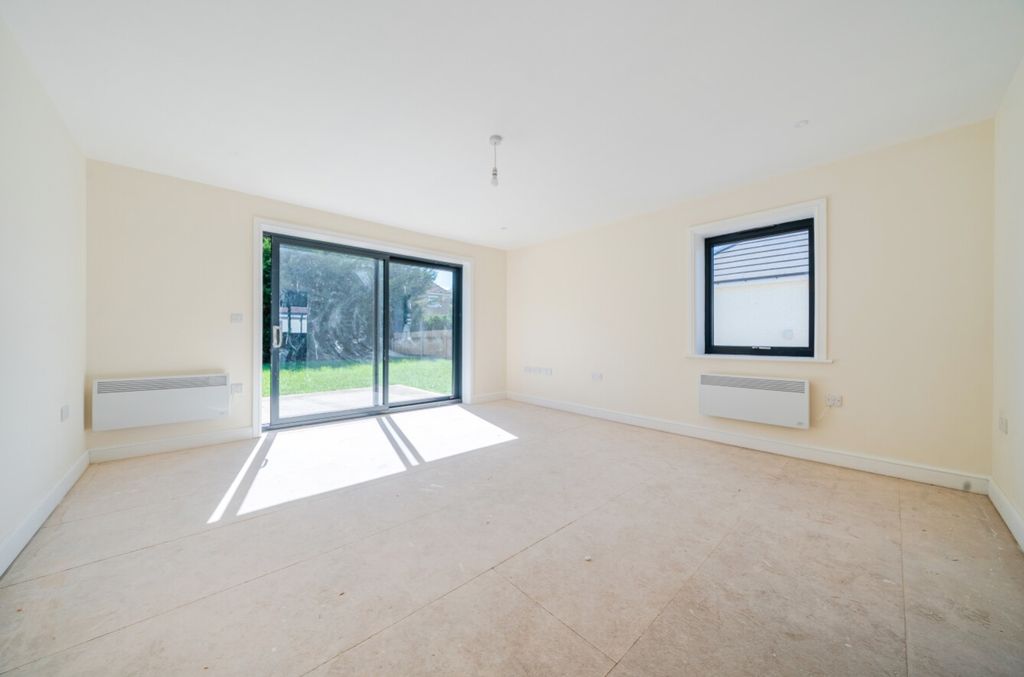 Property photo 3 of 19 1513485-6-1A05d14264402