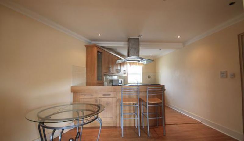 Property photo 3 of 8 Photo 5