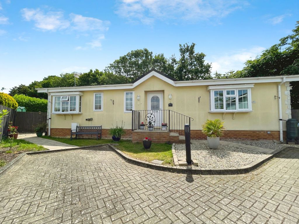 Property photo 1 of 22