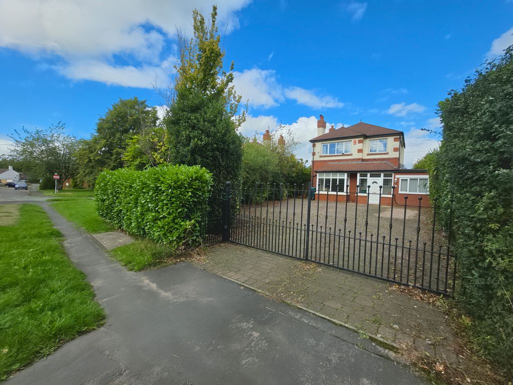 Property photo 1 of 22