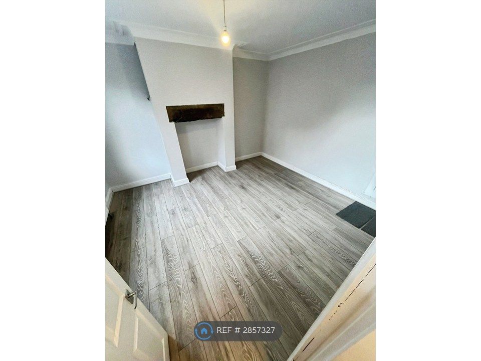 Property photo 2 of 8 Living Room