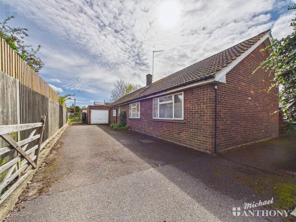 Property photo 1 of 22 Cam03218G0-Pr0984-Still023