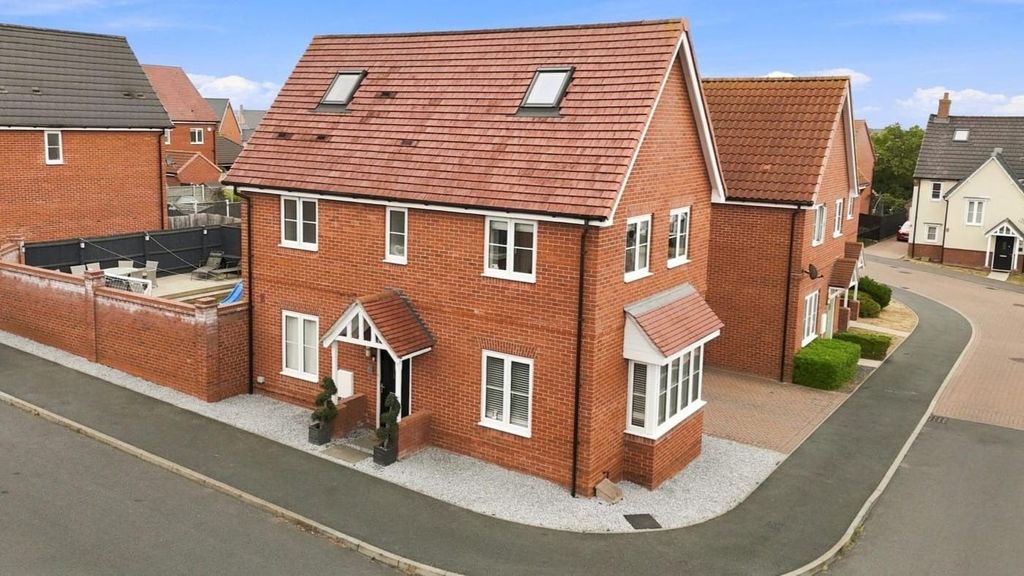 Property photo 1 of 25