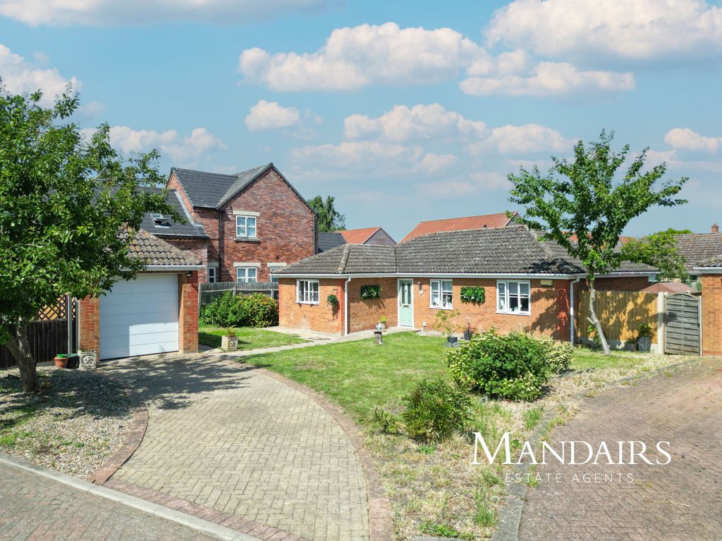 Property photo 1 of 32