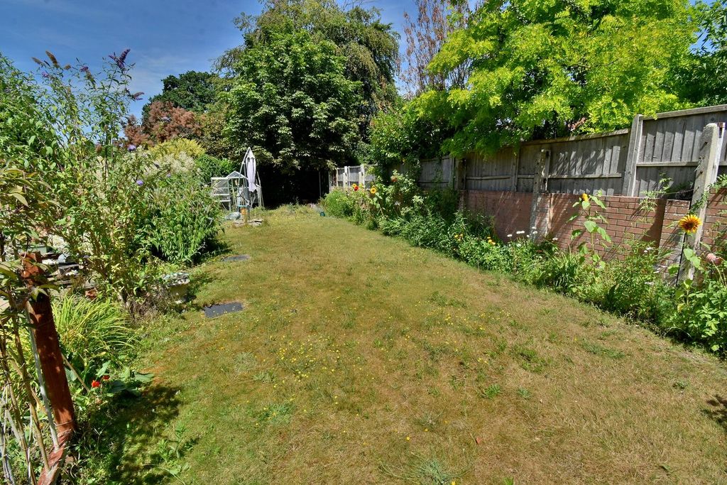 Property photo 3 of 23