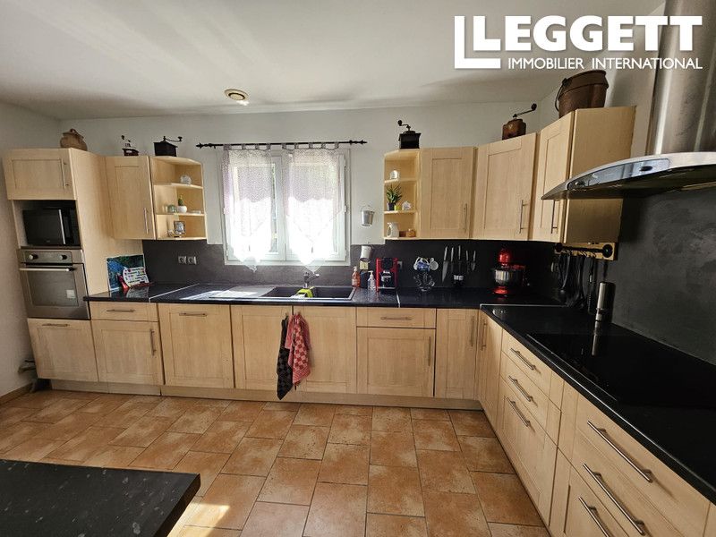 Property photo 3 of 10