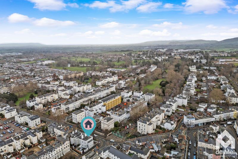 Property photo 2 of 14 Photo 2