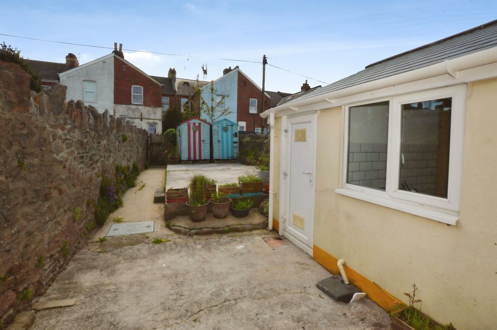 Property photo 3 of 16 Pbox-Img.Jpg