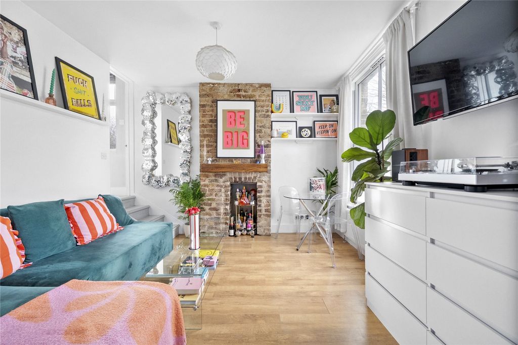 Property photo 1 of 8 Picture No. 32