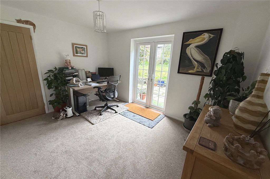 Additional image 5 of 4 bed detached house for saleThe Ridings, Liss, Hampshire GU33