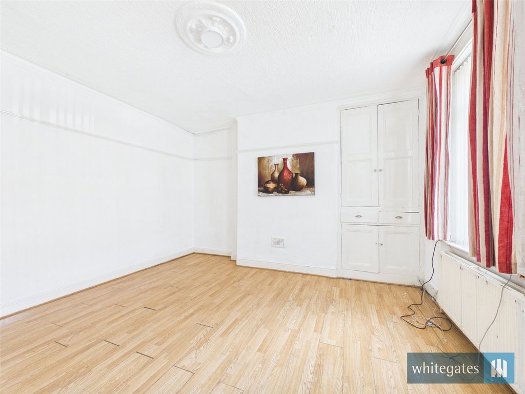 Property photo 2 of 14 Picture No. 01