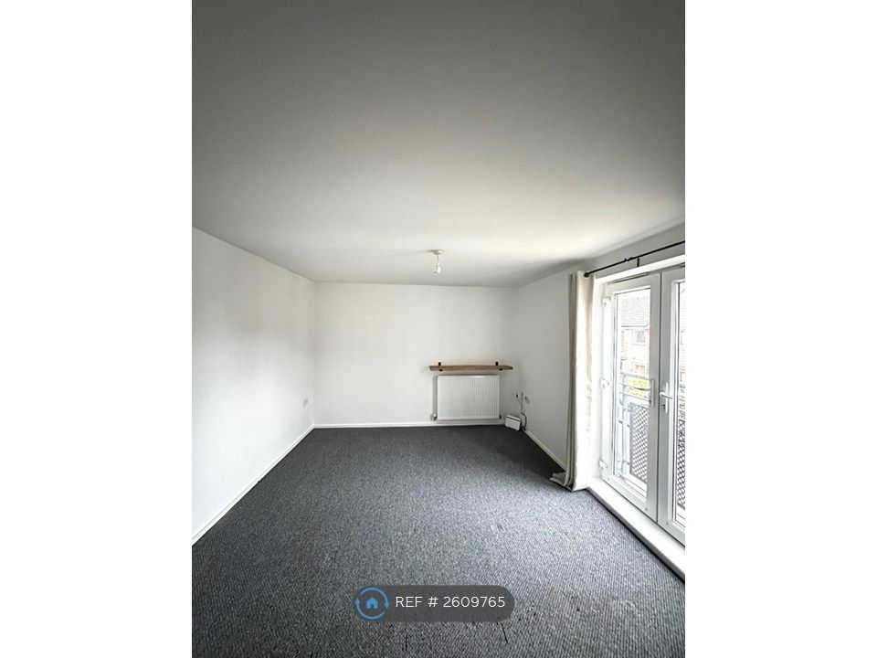 Property photo 3 of 6