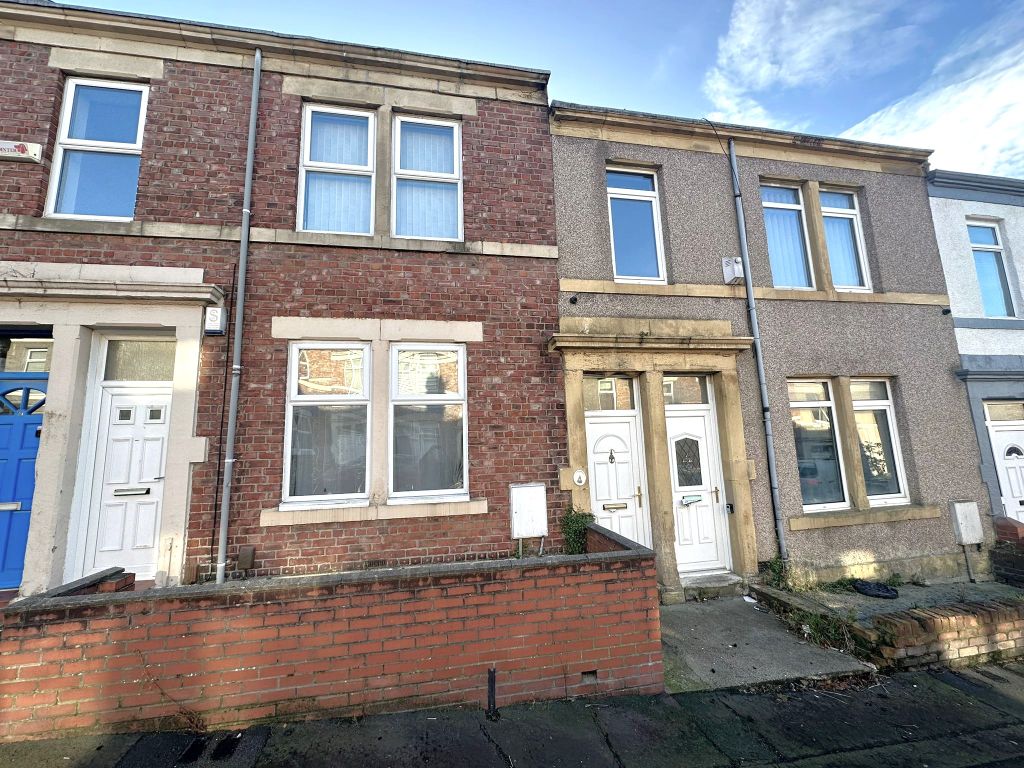 Property photo 1 of 8 Front