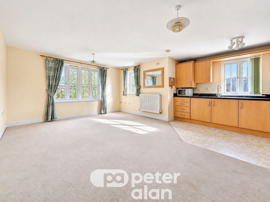 Property photo 3 of 11