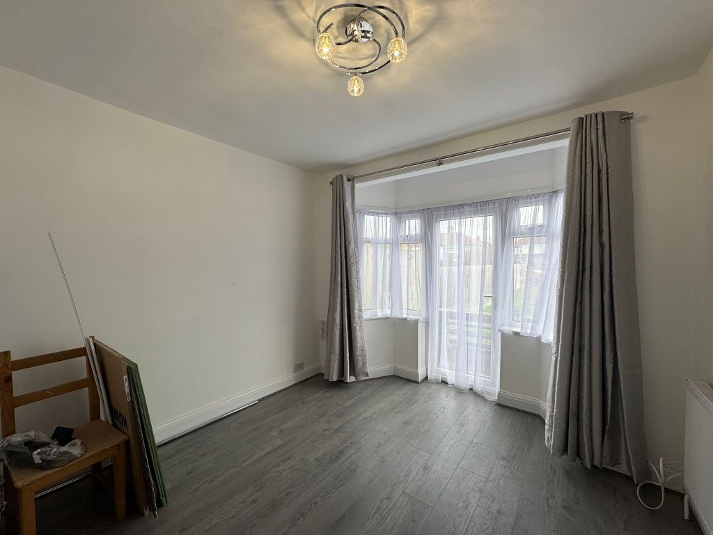 Property photo 2 of 10 26 Launceston Gardens Marketing Pictures (5)