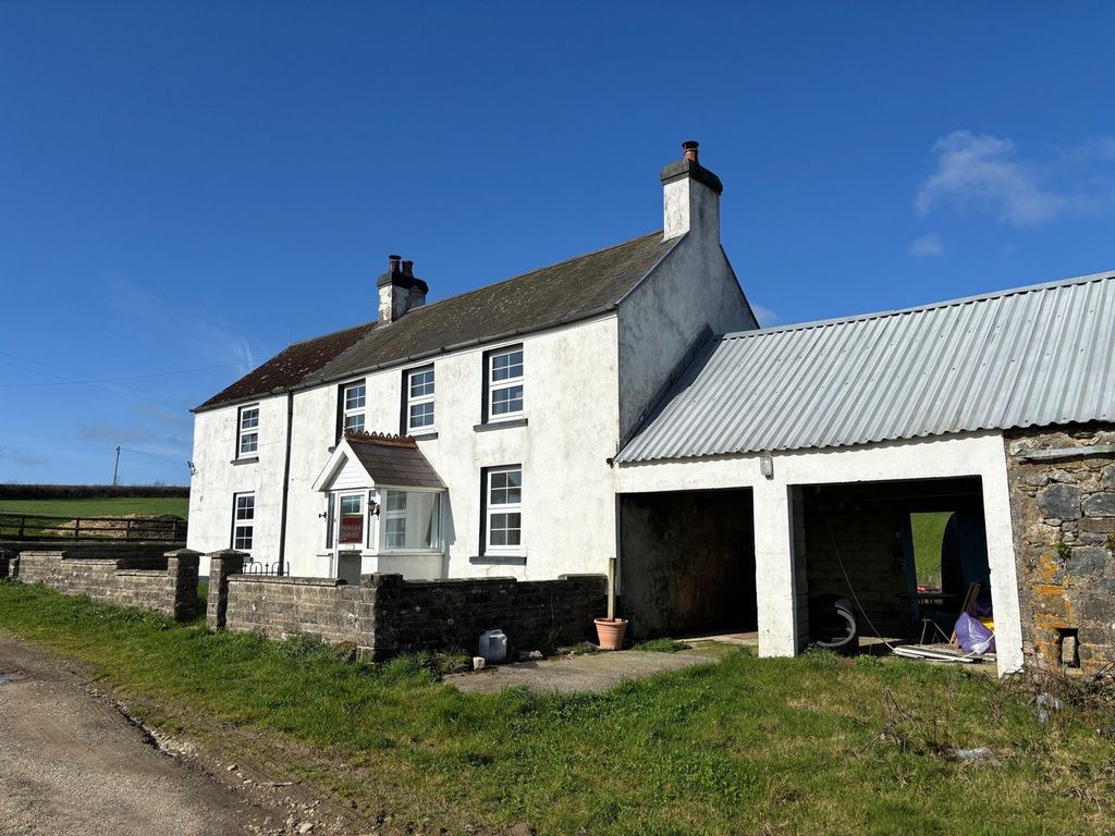 Property photo 1 of 20