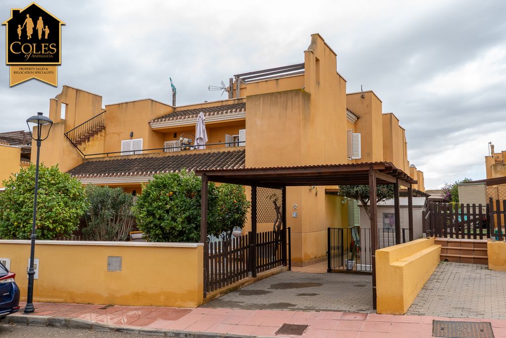 Property photo 2 of 37