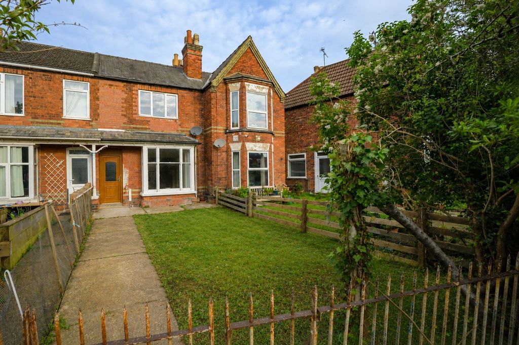 Property photo 1 of 21