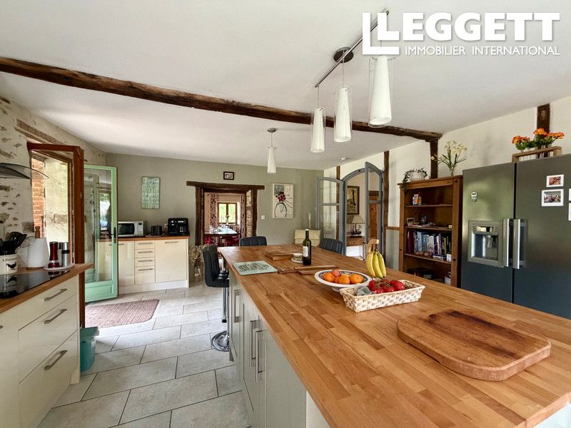 Property photo 3 of 10