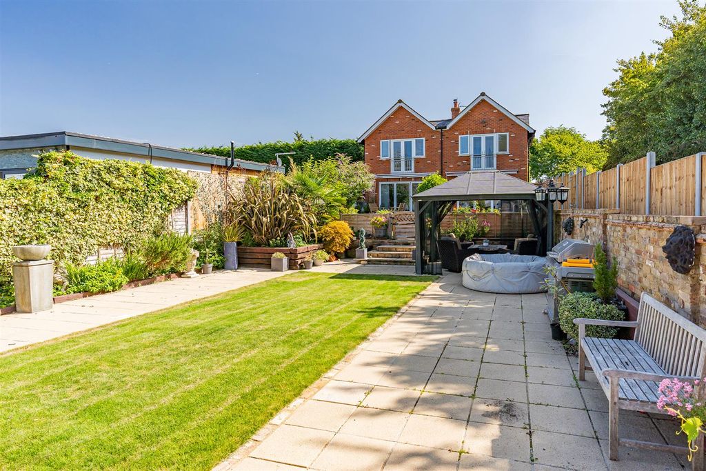 Property photo 2 of 35 External-13.Jpg