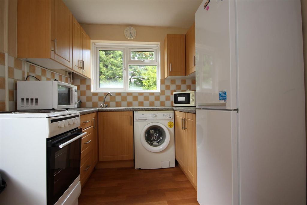 Property photo 2 of 8 Picture 2