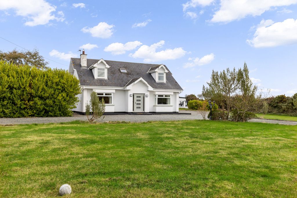 Property photo 3 of 36