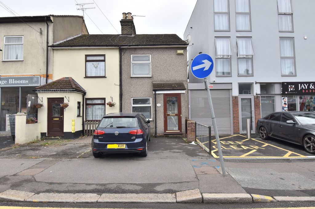 Property photo 1 of 8