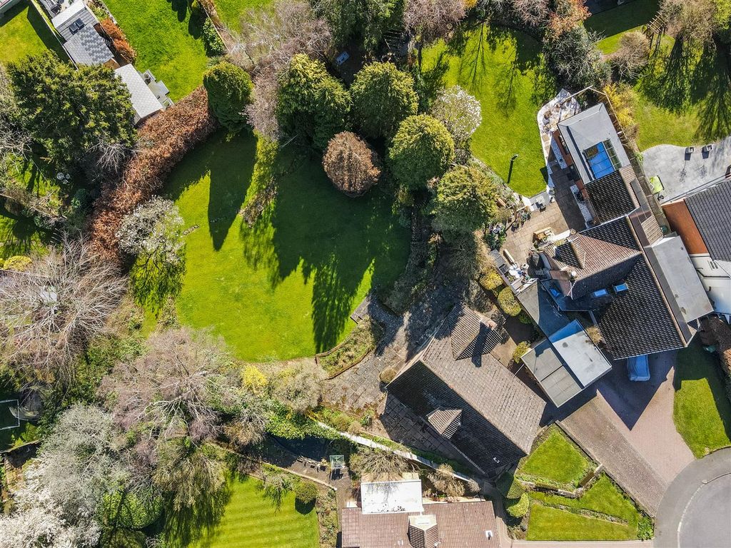 Property photo 2 of 17 22 Holland Avenue_26.Jpg