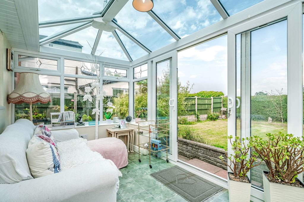 Property photo 3 of 30