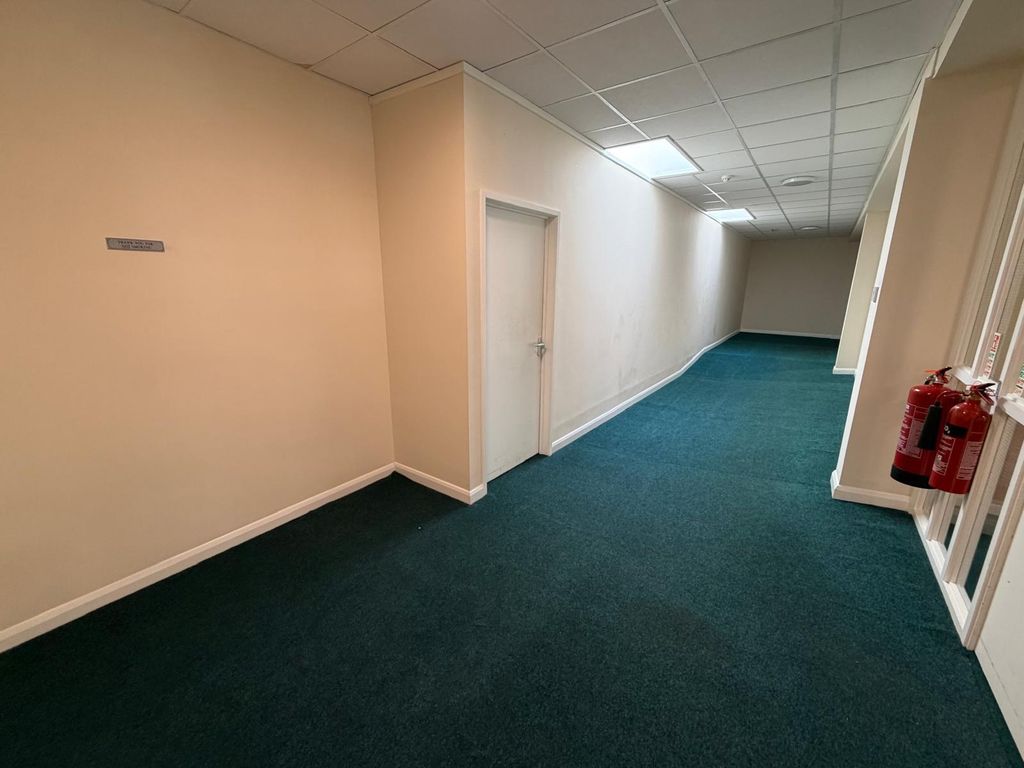 Property photo 3 of 30