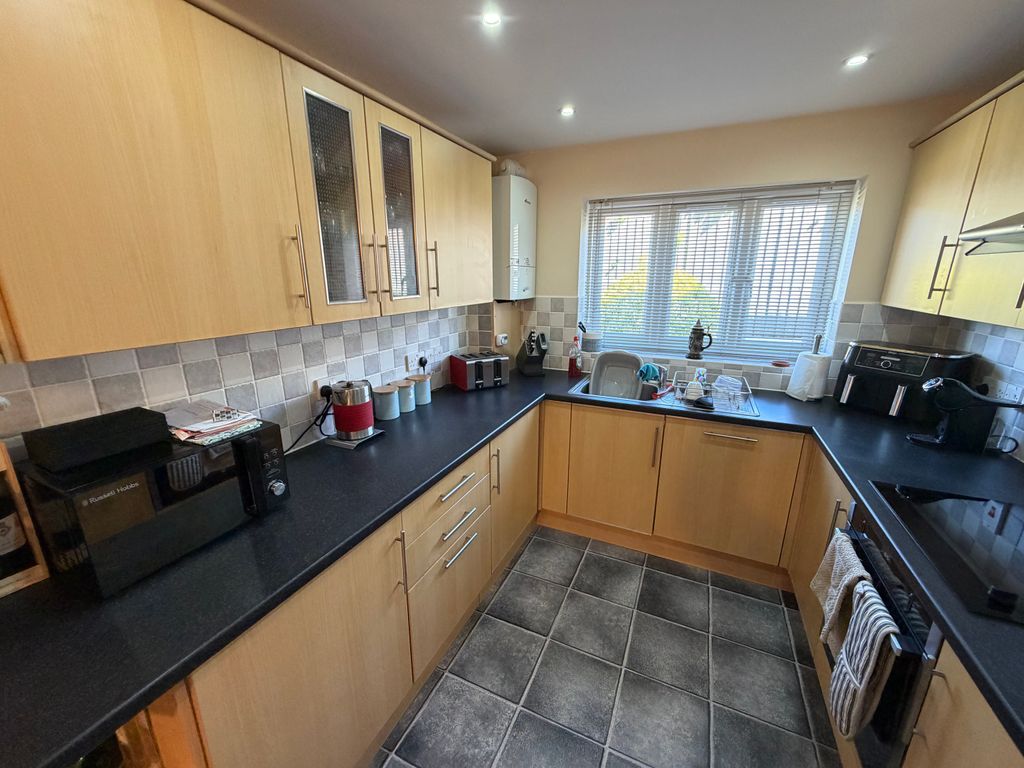 Property photo 3 of 10 Img_3268