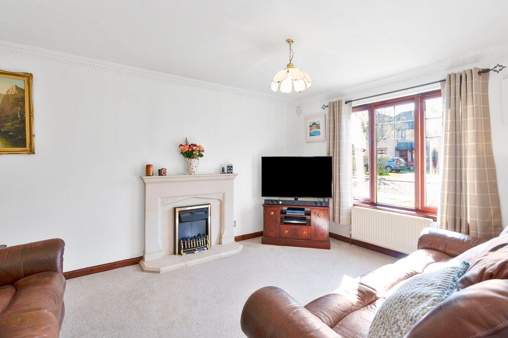 Property photo 2 of 12 Property Image 2