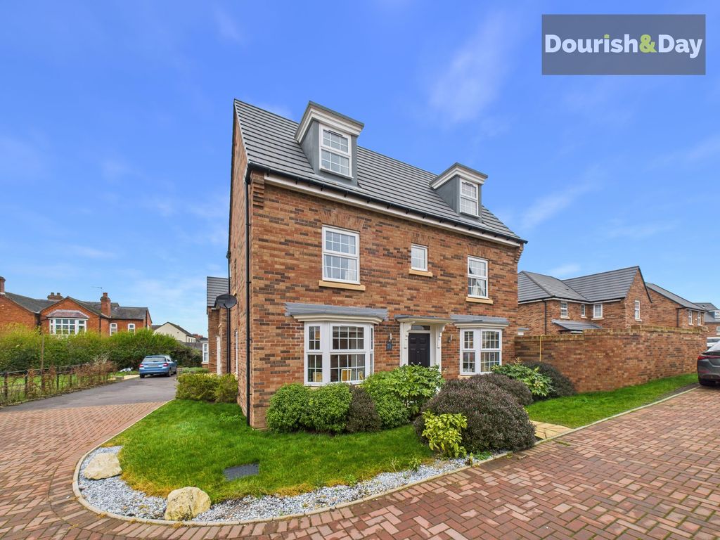 Property photo 1 of 32