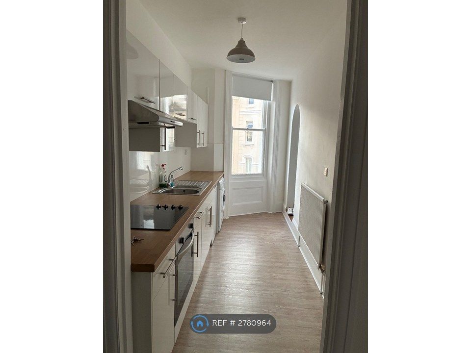 Property photo 3 of 4