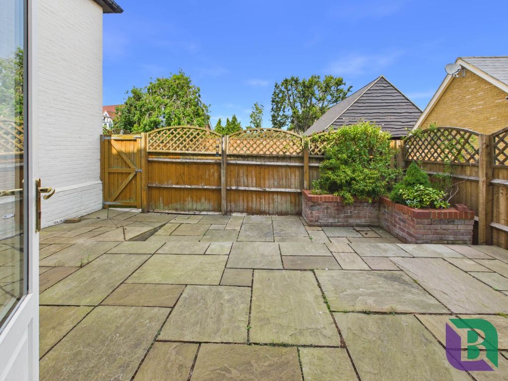 Property photo 3 of 19