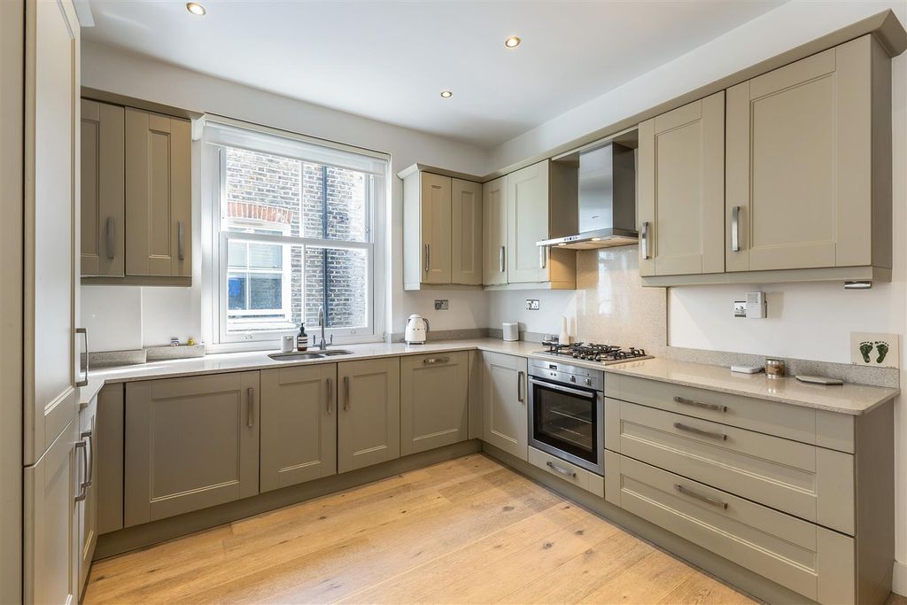 Property photo 3 of 9 97617_104 Tamworth Street (10).Jpg