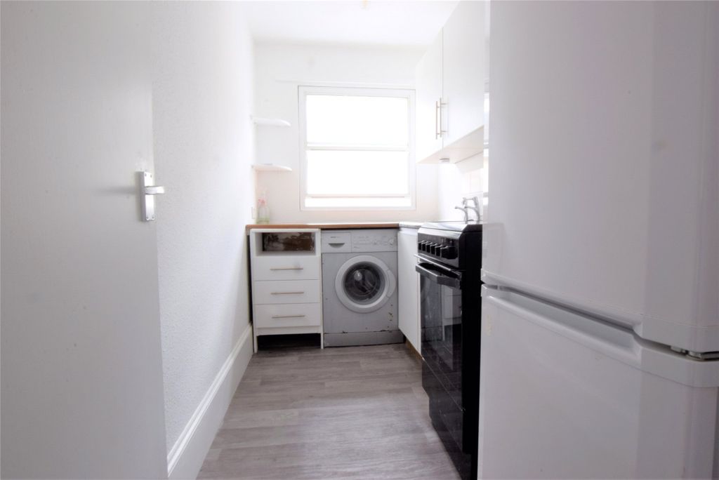 Property photo 3 of 4 Picture No. 04