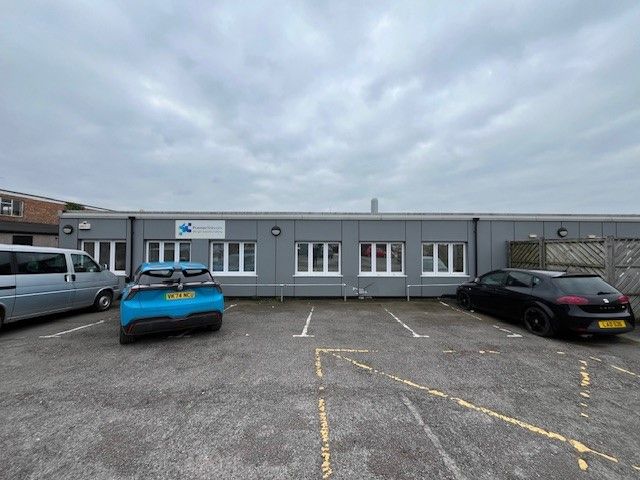 Property photo 3 of 4