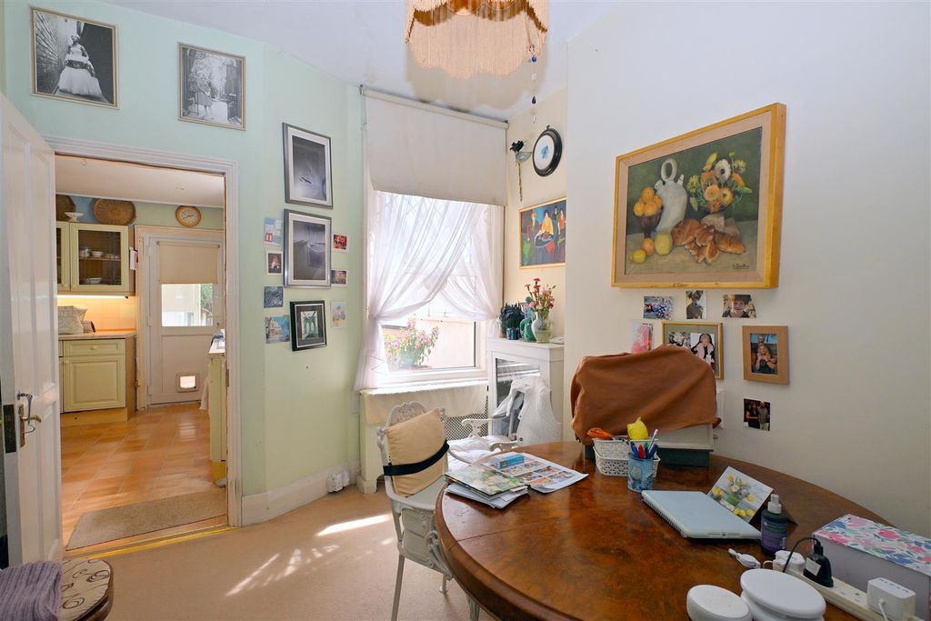Property photo 3 of 12 Sitting/Dining Room