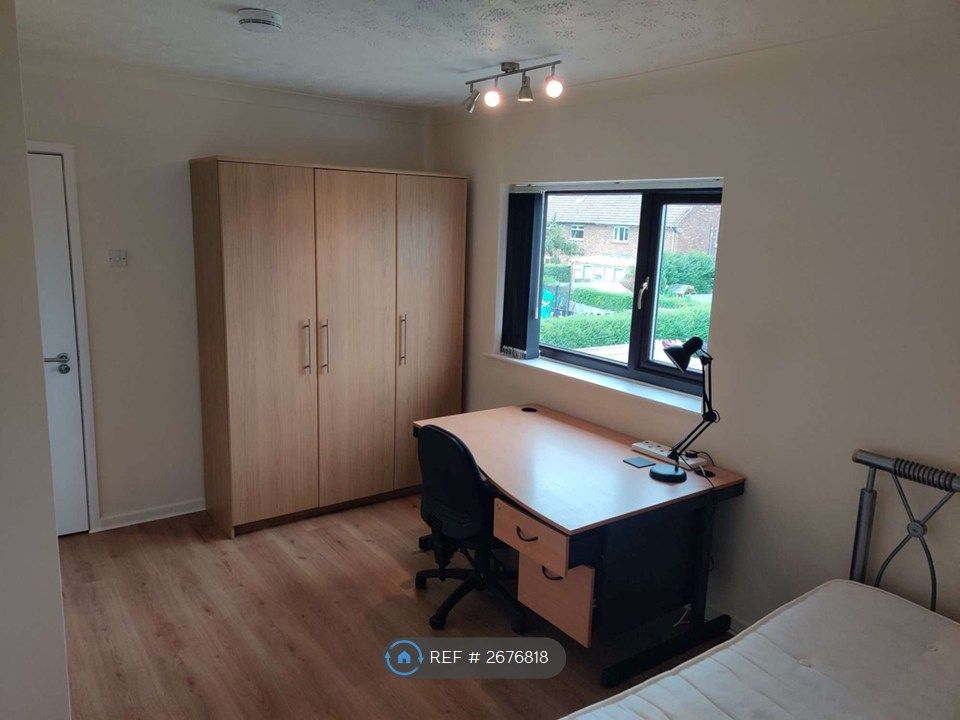 Property photo 2 of 31